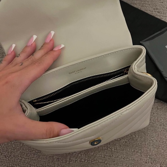 YSL toy loulou in cream with gold hardware - Picture 5 of 5